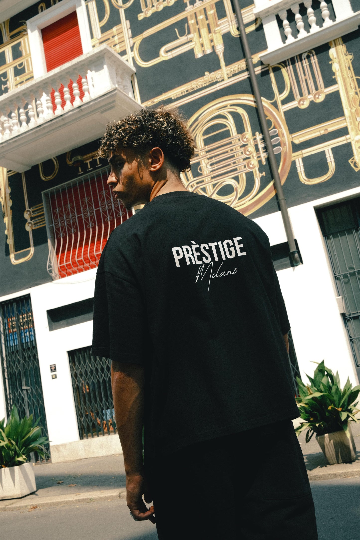 OVERSIZED CROP FIT T-SHIRT