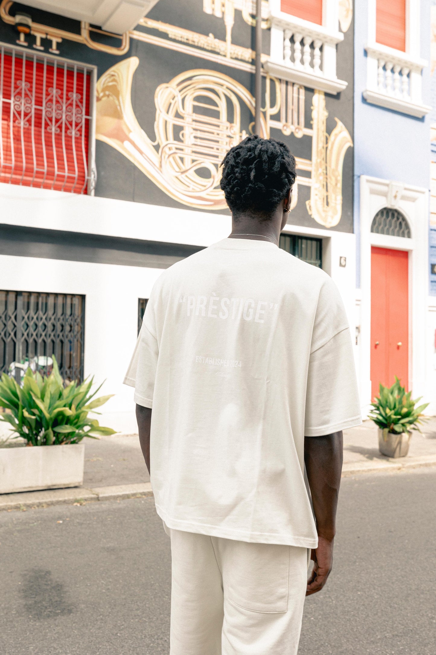 OVERSIZED CROP FIT T-SHIRT "PRÈSTIGE"