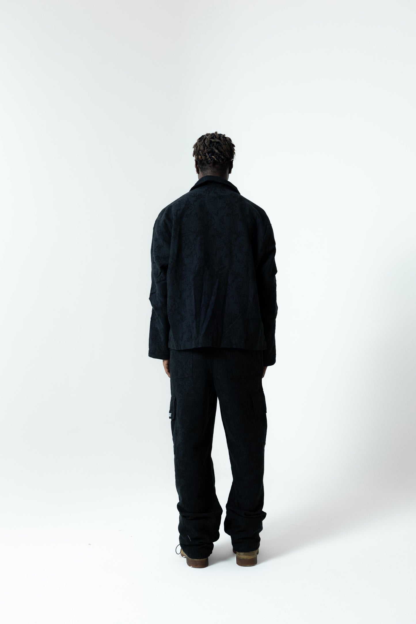 ZIP CROP FIT JACKET BLACK