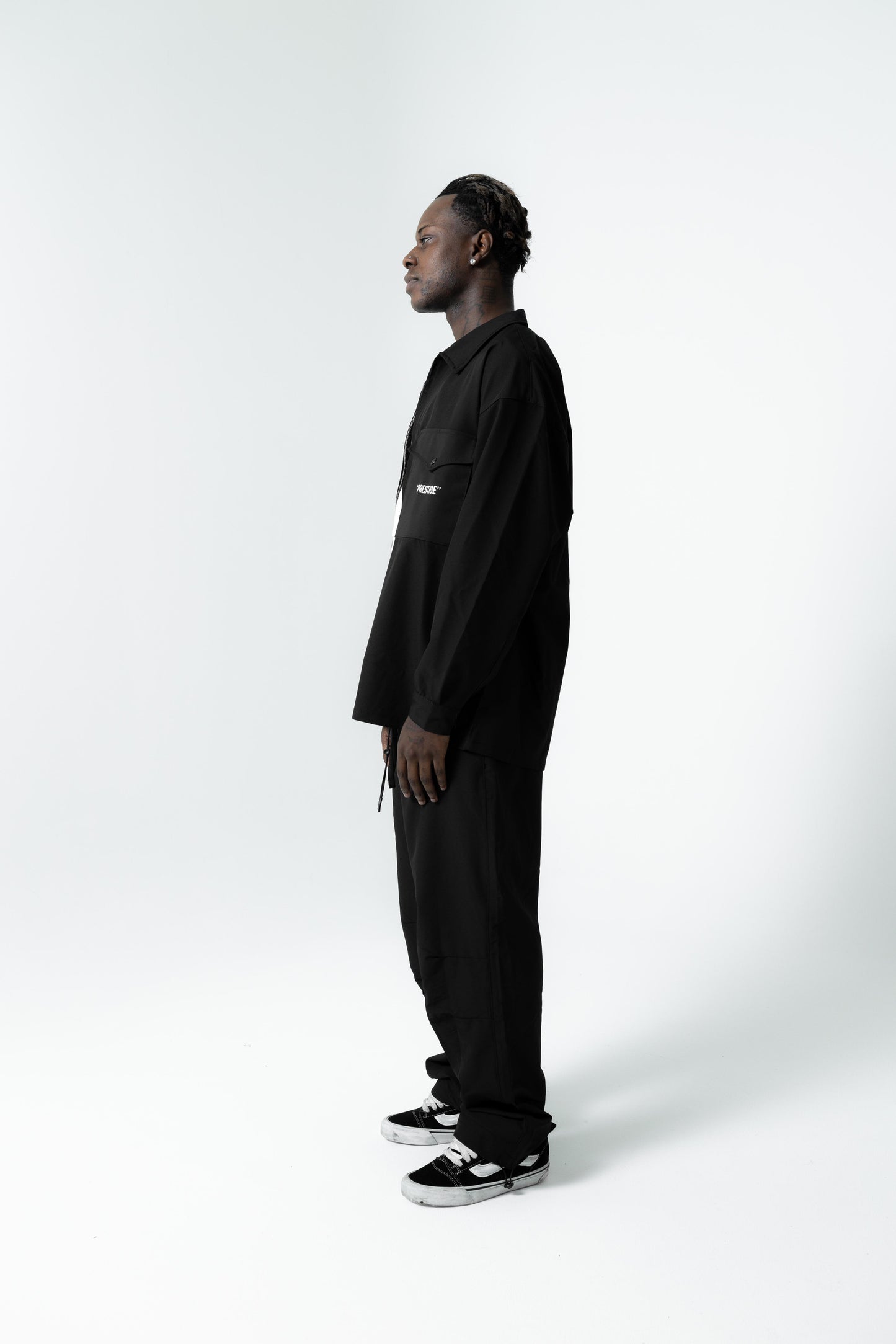ZIP BLACK OVERSHIRT