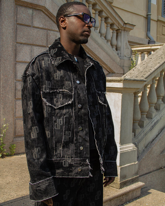 BOXY FIT DENIM JACKET